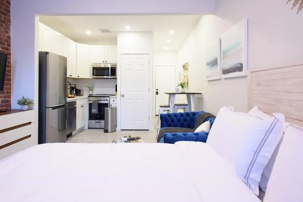 240-6 New Studio Prime Location W&D In Unit New York