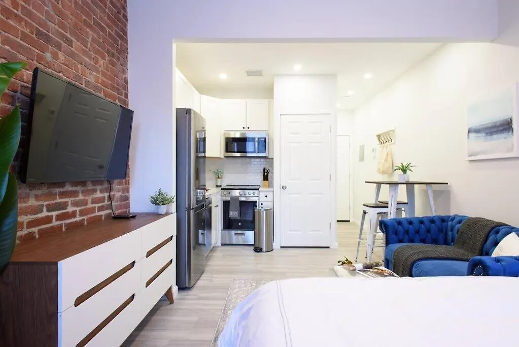240-6 New Studio Prime Location W&D In Unit New York 0*,
