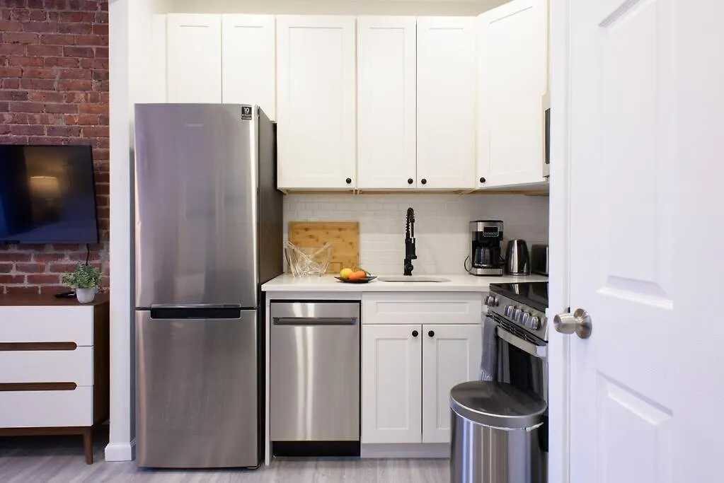 Apartment 240-6 New Studio Prime Location W&D In Unit New York